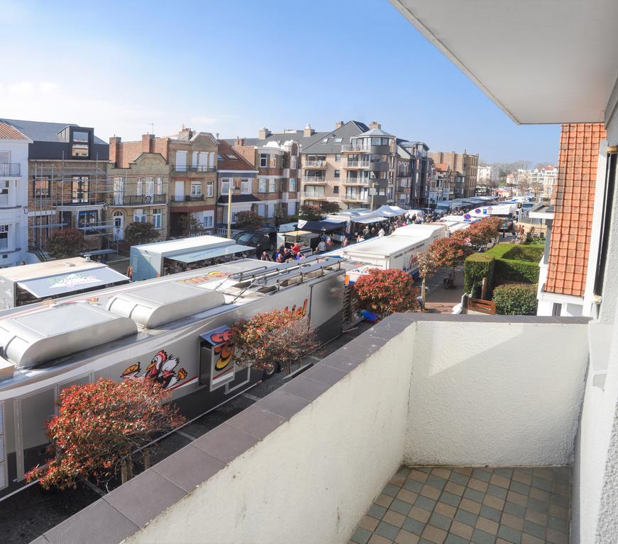 Logies Het Maantje Hotel De Panne Exterior photo